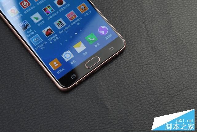 三星GalaxyA9及Moto X Pro手机的对比