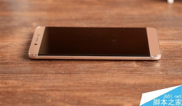 乐Max2手机客观评测