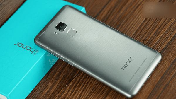 荣耀畅玩5C手机的外观介绍及欣赏