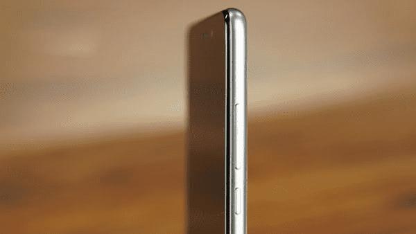 荣耀畅玩5C手机的外观介绍及欣赏