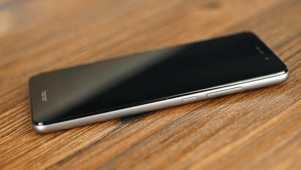 荣耀畅玩5C手机的外观介绍及欣赏