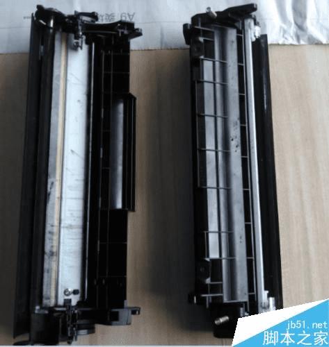 如何在HP 2612A硒鼓中加墨粉?