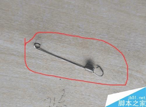 如何在HP 2612A硒鼓中加墨粉?