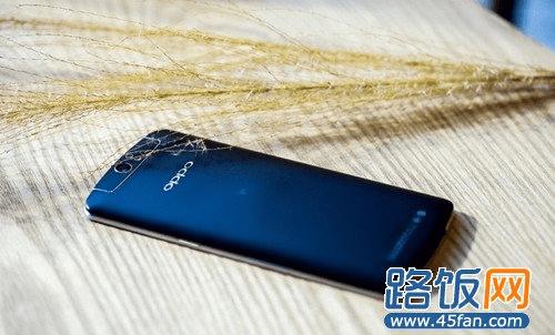 OPPO N1又出蓝色版,昨日其官网微博已出真机