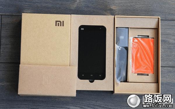 1300万像素F2.2光圈 32GB版小米2S评测