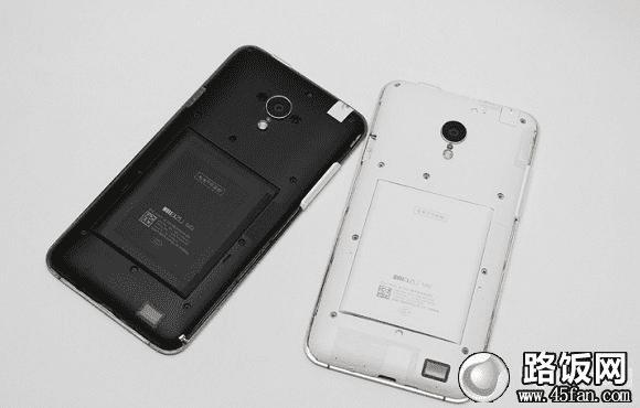 魅族MX3白色与黑色开盖内部对比