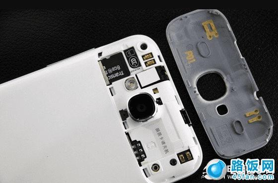 中兴U985与红米手机内部设计对比
