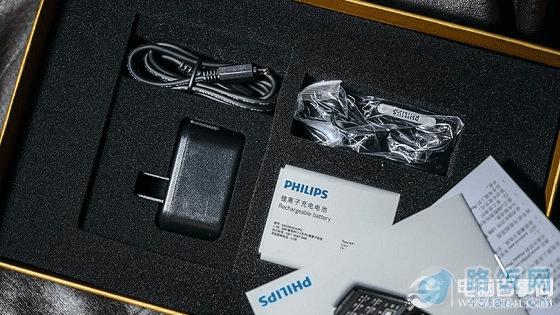 飞利浦W8578老人手机开箱