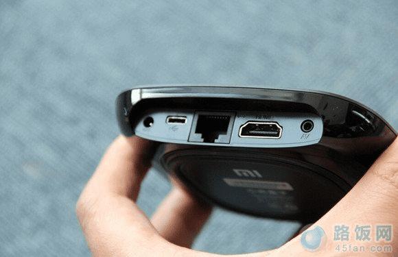 ��С�׺��Ӳ���ӿ�ͼ�ͣ�������������Դ��HDMI������Ƶ��USB�ӿڵ�