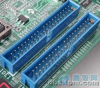 电脑主板各个部分的详细分解图