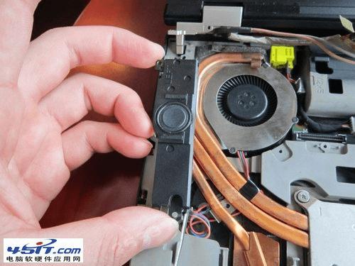 ThinkPad笔记本电脑如何清灰和更换硅胶?