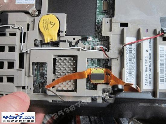 ThinkPad笔记本电脑如何清灰和更换硅胶?