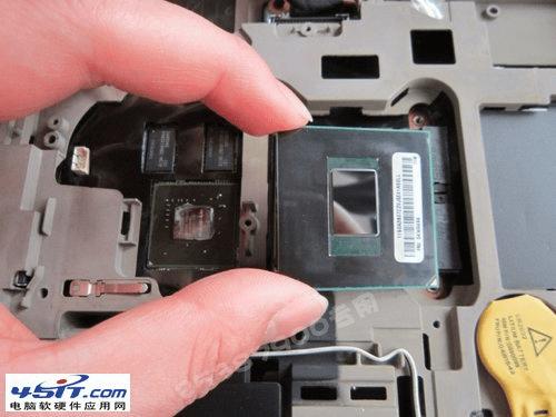 ThinkPad笔记本电脑如何清灰和更换硅胶?