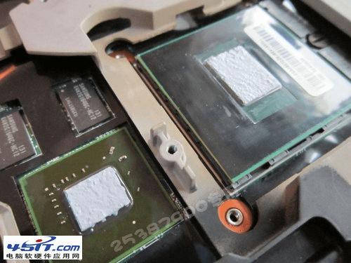 ThinkPad笔记本电脑如何清灰和更换硅胶?