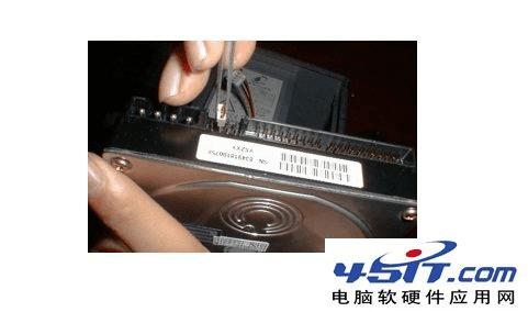 电脑安装和设置双硬盘的方法介绍