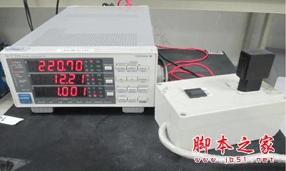 手机和电脑等电子设备一直留在插座上好不好?