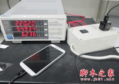 手机和电脑等电子设备一直留在插座上好不好?