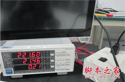 手机和电脑等电子设备一直留在插座上好不好?