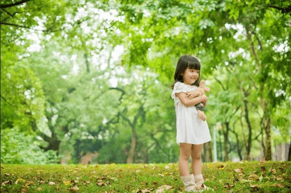 用PS调出柔和清淡且通透人像照片有哪些技巧?
