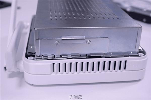 新一代小米路由器怎么更换硬盘?