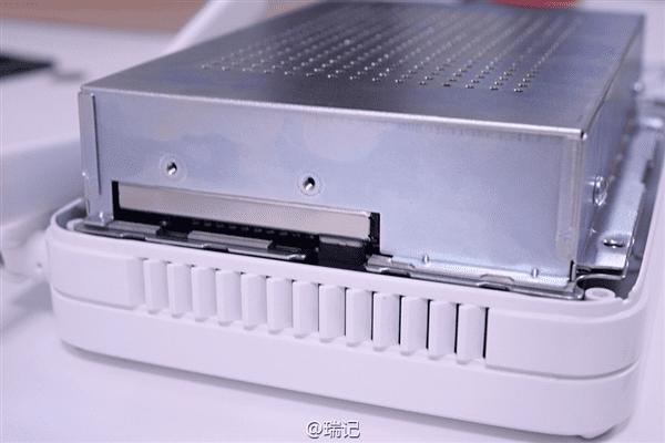 新一代小米路由器怎么更换硬盘?