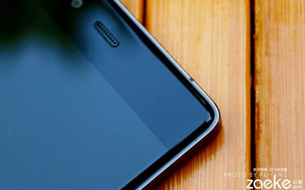 手机“无边框”设计真的符合人们的审美吗?