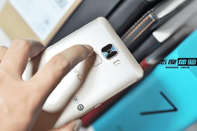 如何选择荣耀7及魅族X5的高清评图?