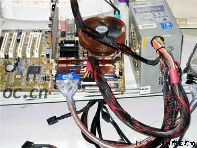 如何给华硕主板更换电容?