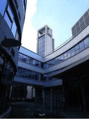 ֻxperia z3+iphone6plusĸȽϺã