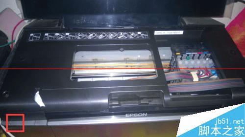 爱普生R330打印机墨水键长亮黄灯是怎么回事?