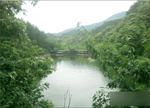 如何使用ps制作仙气似的照片?