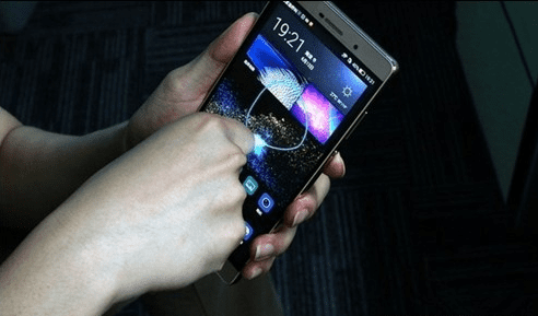 如何使用华为p8进行截屏?