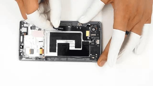 加手机2内部做工如何?