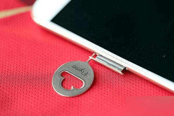 一起来欣赏下魅族MX5恒大纪念版