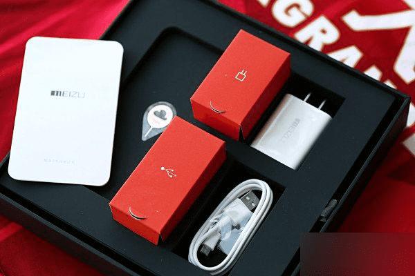 一起来欣赏下魅族MX5恒大纪念版