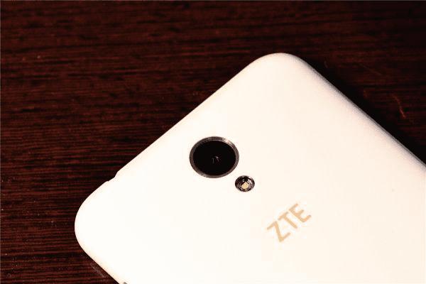 ��������ϵ�е�Q806T�ֻ���ô����