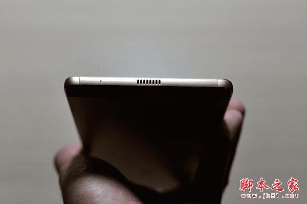 对6.8英寸巨屏的华为P8max手机感兴趣的朋友来看下具体评测吧