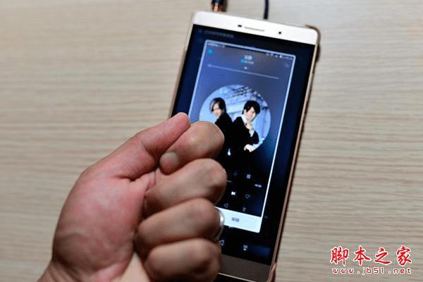 对6.8英寸巨屏的华为P8max手机感兴趣的朋友来看下具体评测吧