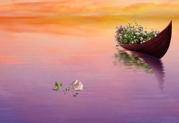 如何在PS中合成霞光中的小艇场景?