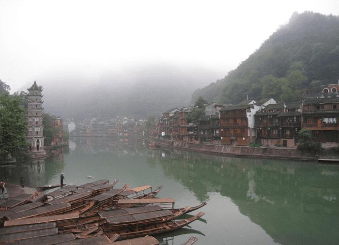 如何使用Photoshop调出唯美的霞光水边古镇效果?