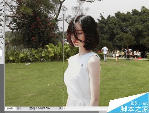 怎么样使用PS进行人物抠图、衣服颜色更换及相片增加清晰度?