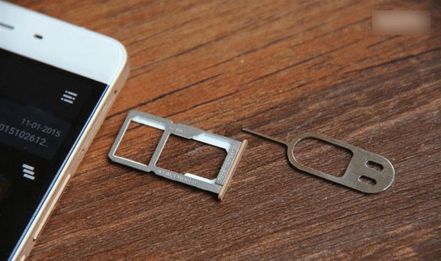 在一加手机X中插卡的方法步骤