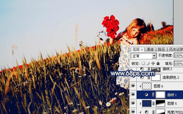 如何在ps中调出唯美的霞光色麦田中玩耍的小女孩?