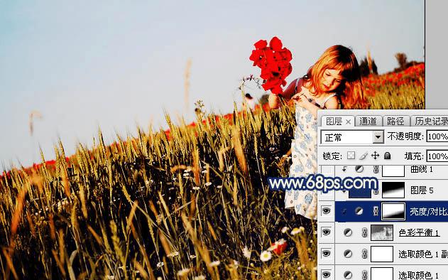 如何在ps中调出唯美的霞光色麦田中玩耍的小女孩?