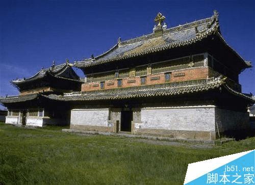 如何在ps滤镜中将楼房制作逼真的水面倒影效果?