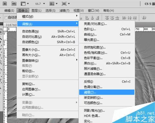 如何能够在ps中将彩色照片制作成素描效果?