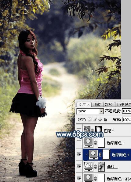 在ps中调制出暗蓝秋季色树林人物图片的办法