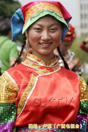 中国56个民族美女都有哪些?