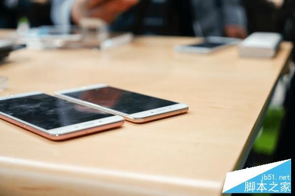 OPPO R9和OPPO R9 Plus相比哪个性能更加的好?