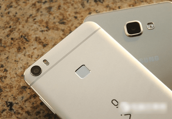 三星A9和Xplay5手机之间的区别有哪些?